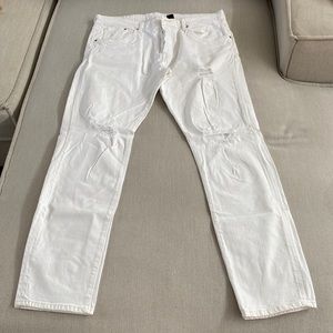 Picture shows wrinkling, but very nice straight leg jeans when ironed